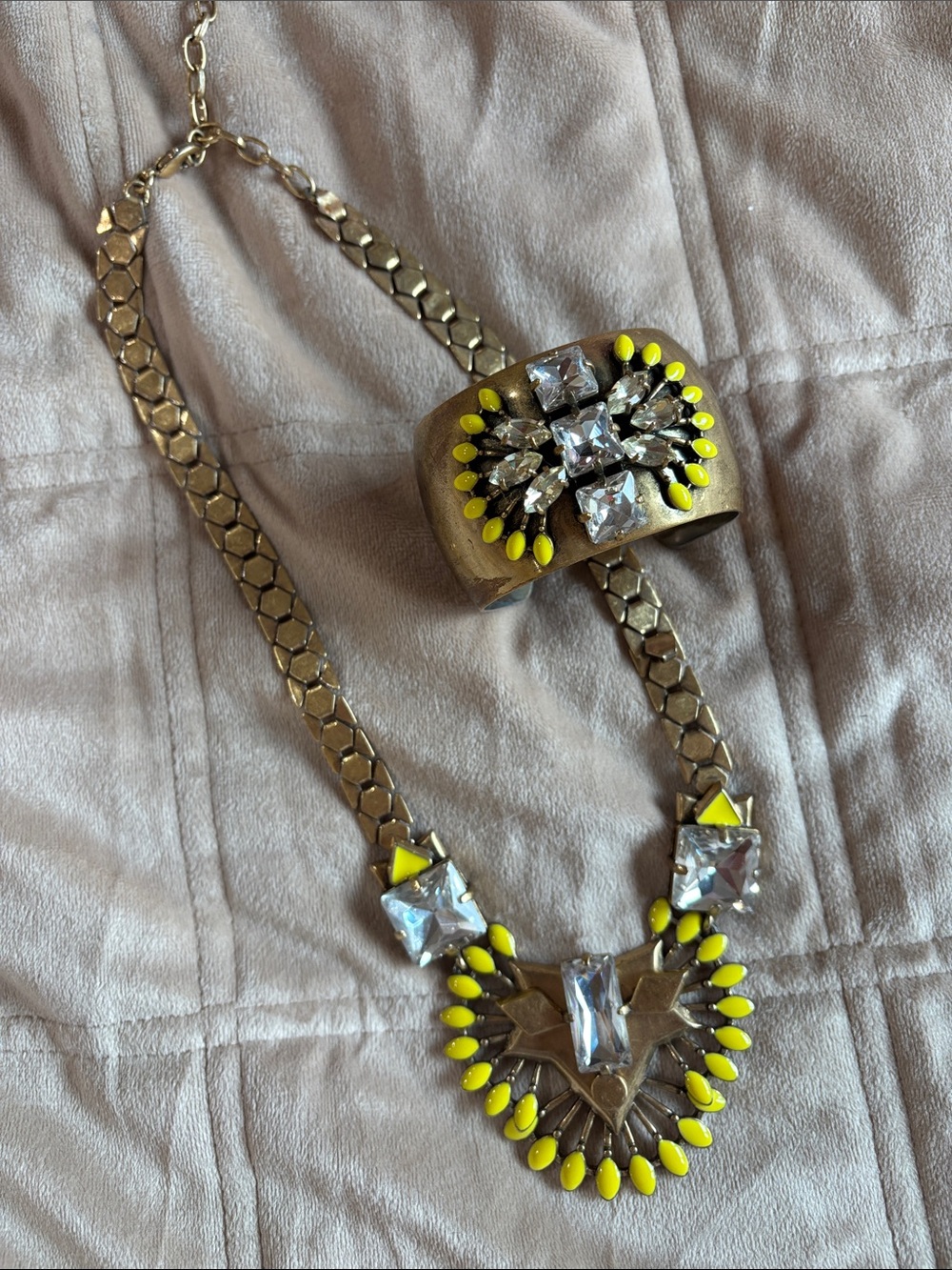 Stella & Dot Nora Yellow and Gold Crystal Bib Necklace & Cuff Bracelet Set
